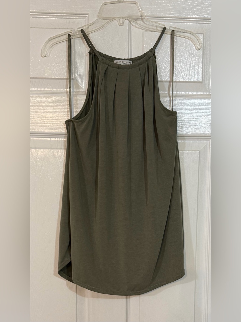 Green Envelope Women's MEDIUM Sleeveless Green  Top
